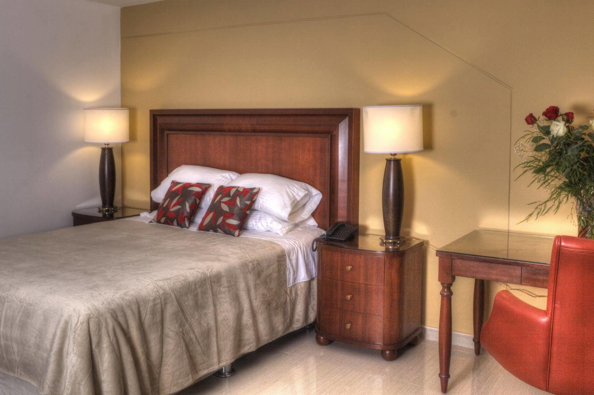Siball Hotel Abancay Екстер'єр фото