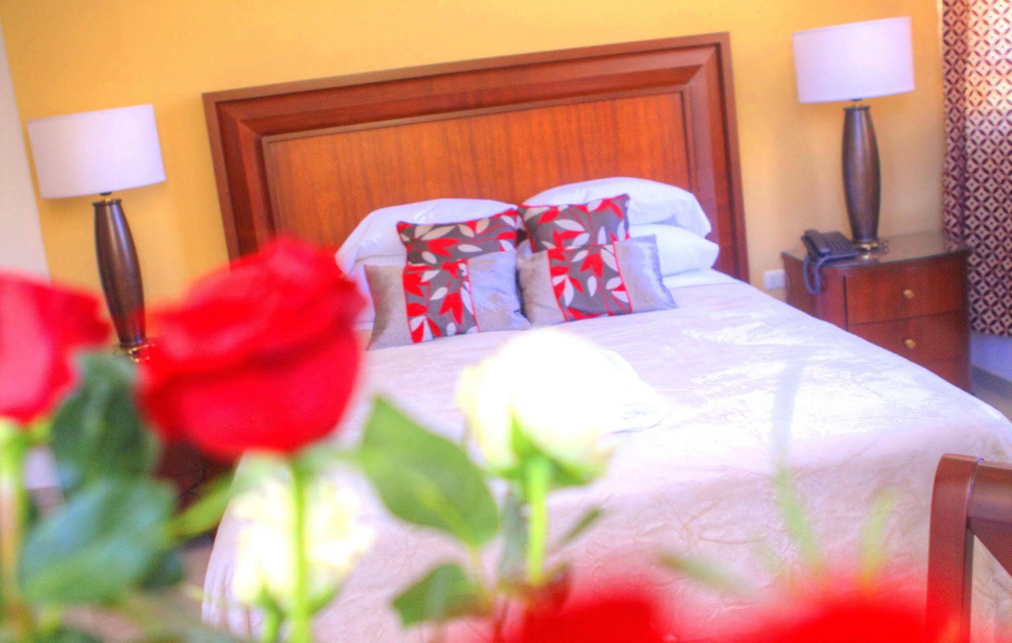 Siball Hotel Abancay Екстер'єр фото